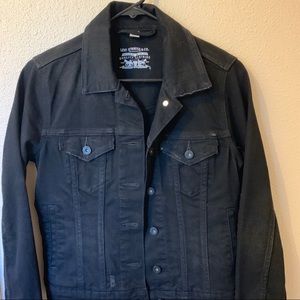 Levi’s black denim jacket